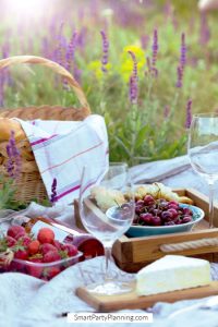 Romantic Easy Valentine's Day Picnic Ideas